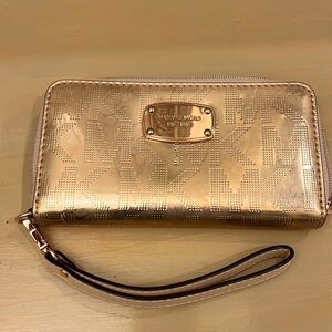 Michael Kors wristlet